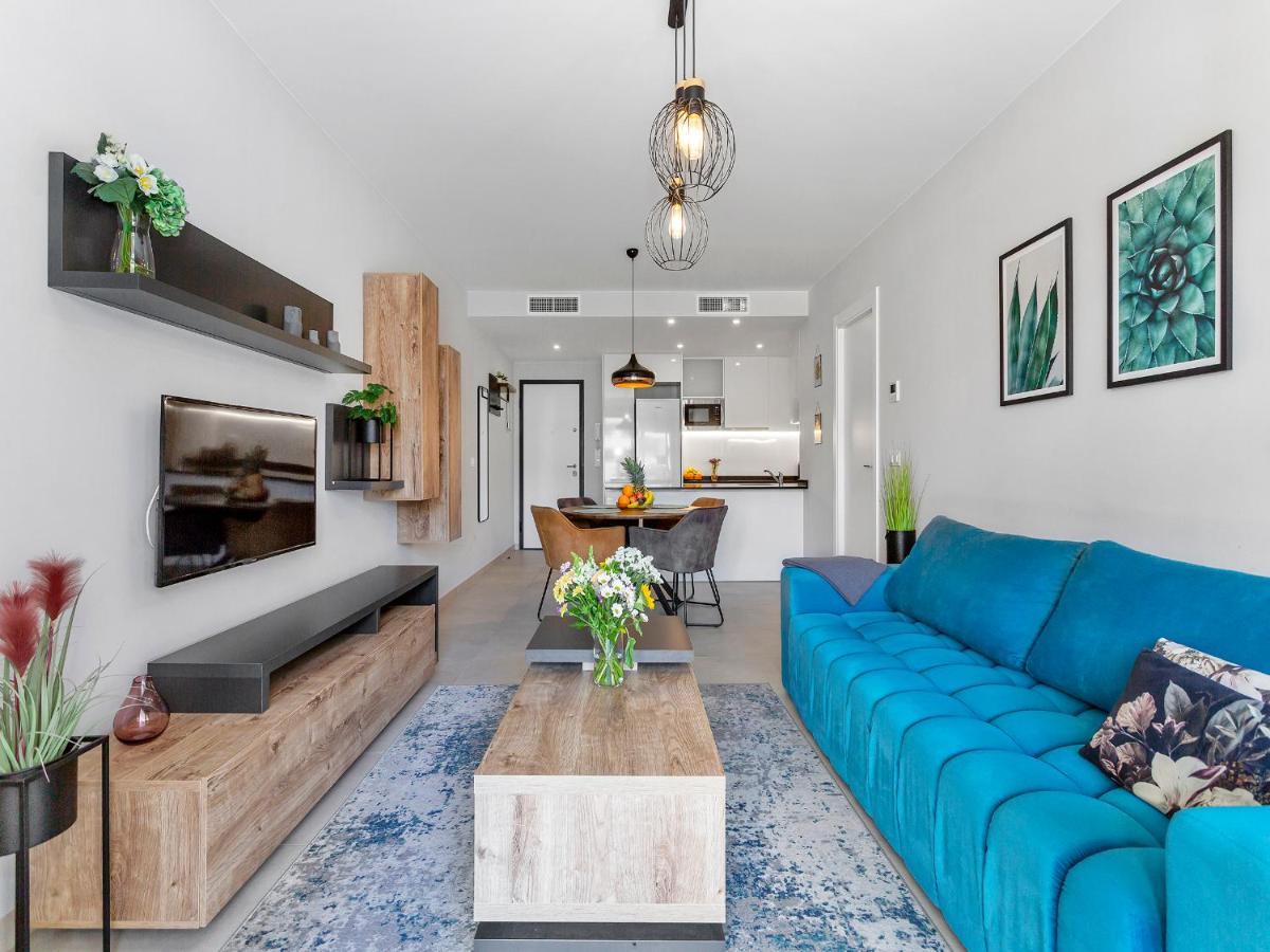 Lovely First Floor Apartment, Heating Pool ! Аликанте Экстерьер фото